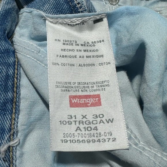 Wrangler Jeans - Picture 3 of 6